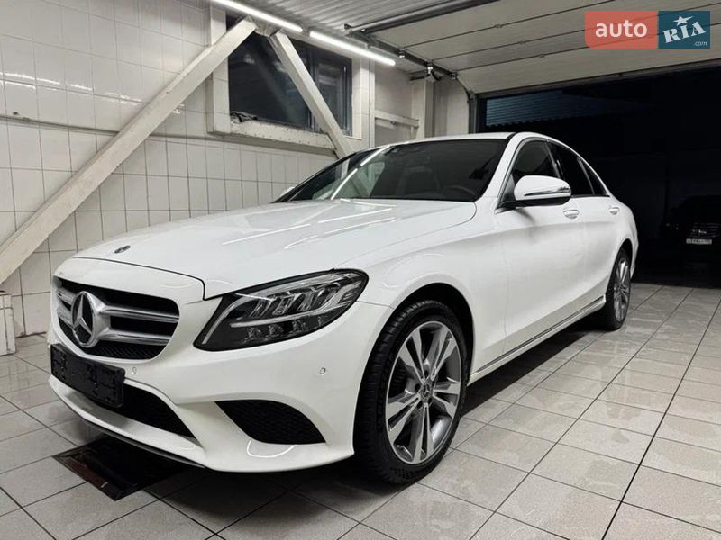Mercedes-Benz C-Class 2018