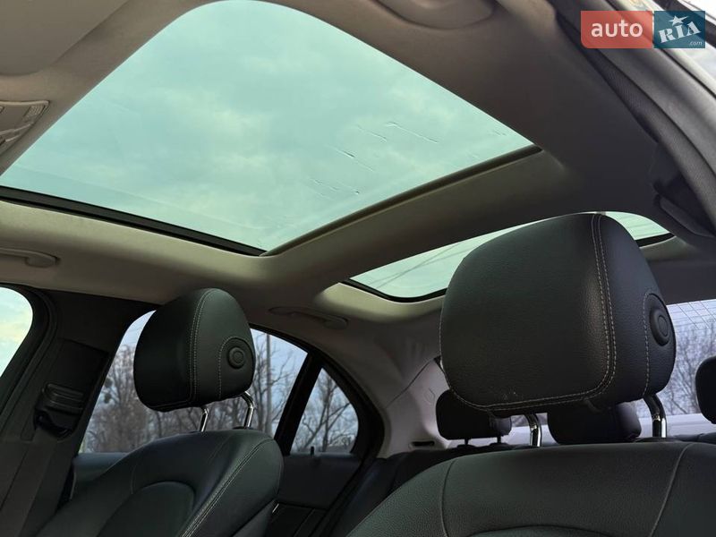 Седан Mercedes-Benz C-Class 2015 в Черновцах