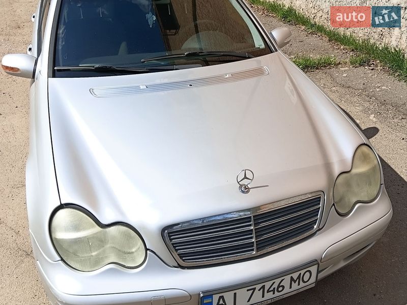 Седан Mercedes-Benz C-Class 2002 в Кривом Роге