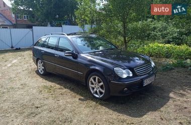 Універсал Mercedes-Benz C-Class 2007 в Чернівцях