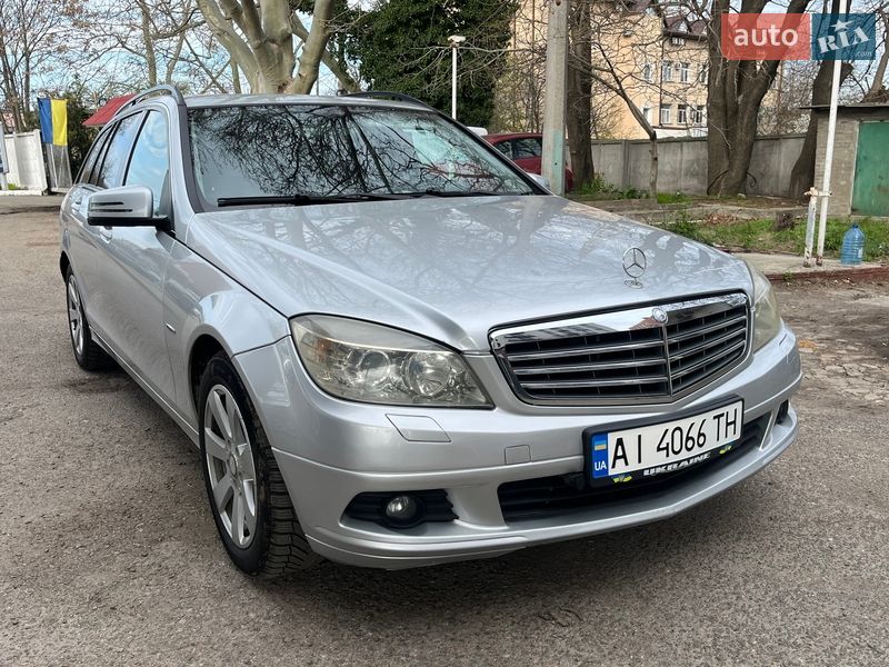 Mercedes-Benz C-Class 2009