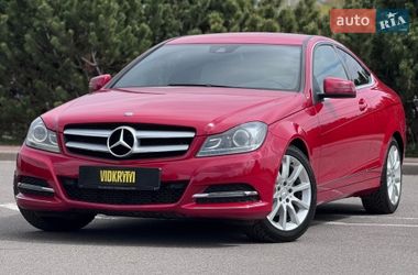 Купе Mercedes-Benz C-Class 2012 в Києві