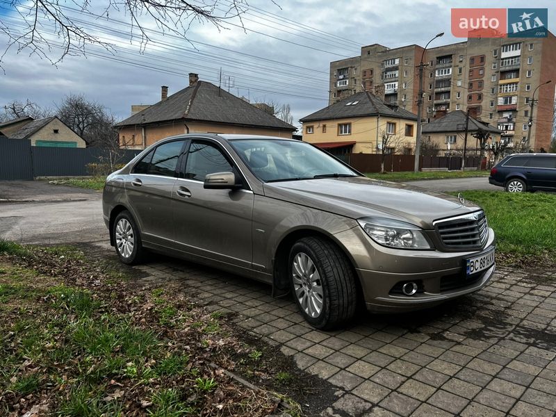 Mercedes-Benz C-Class 2010