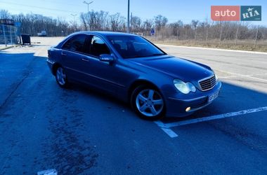 Седан Mercedes-Benz C-Class 2004 в Запорожье