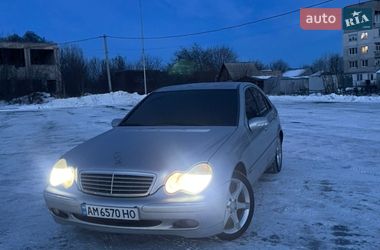 Седан Mercedes-Benz C-Class 2002 в Житомире