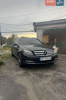 Універсал Mercedes-Benz C-Class 2009 в Запоріжжі