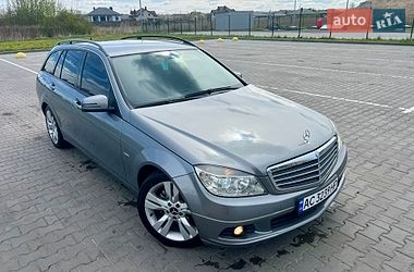 Универсал Mercedes-Benz C-Class 2010 в Луцке