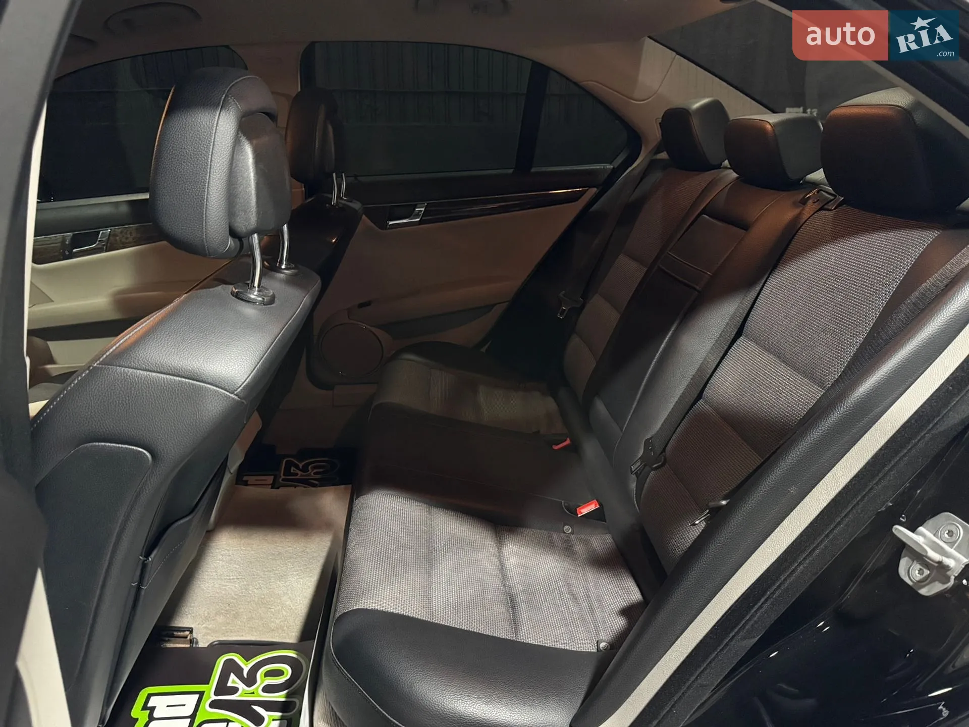2010 Mercedes-Benz C-klasse - мініатюра 20