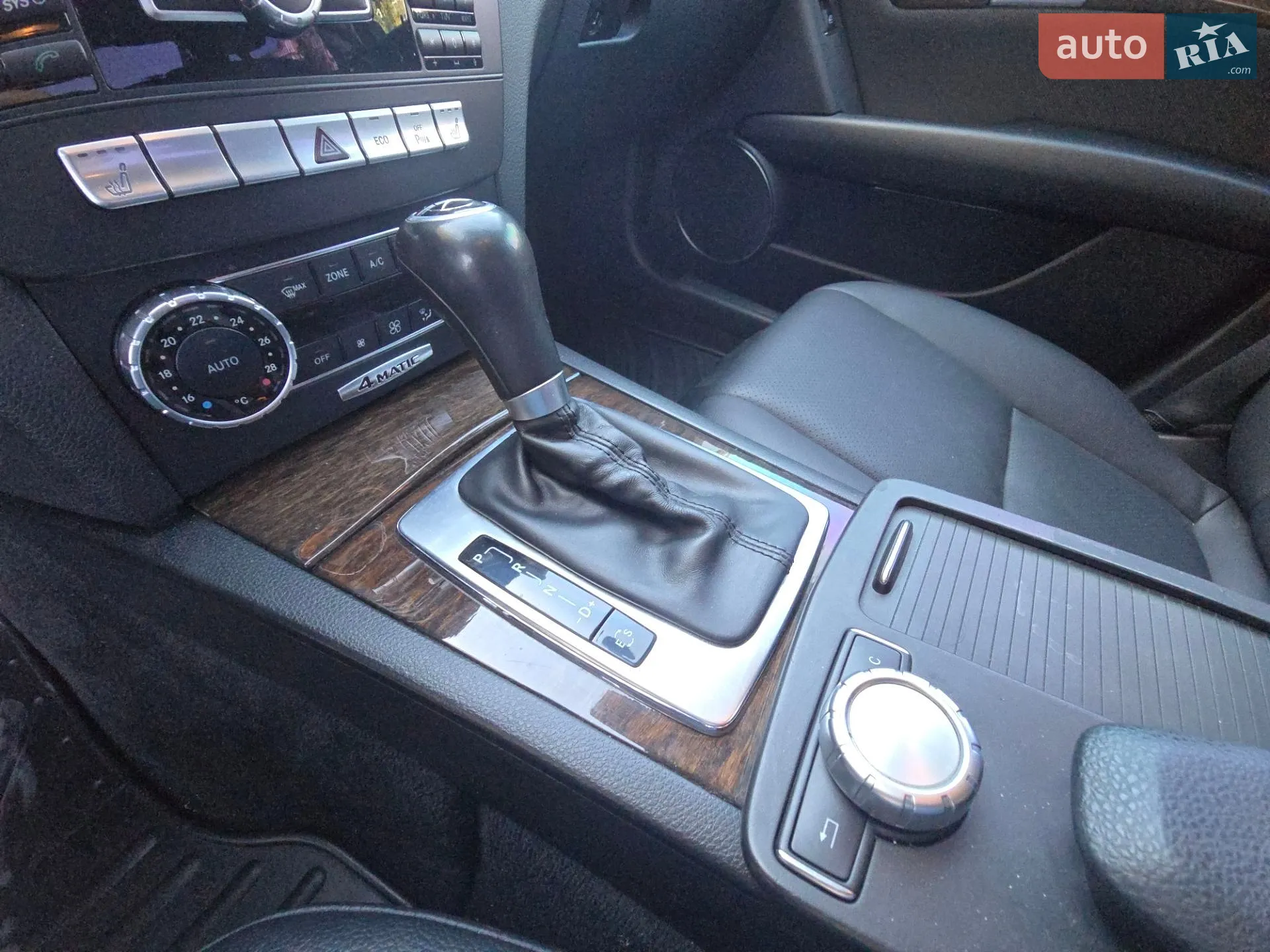 2013 Mercedes-Benz C-klasse - мініатюра 22