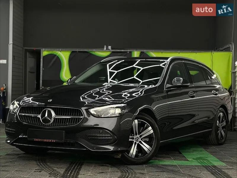 Mercedes-Benz C-Class 2022