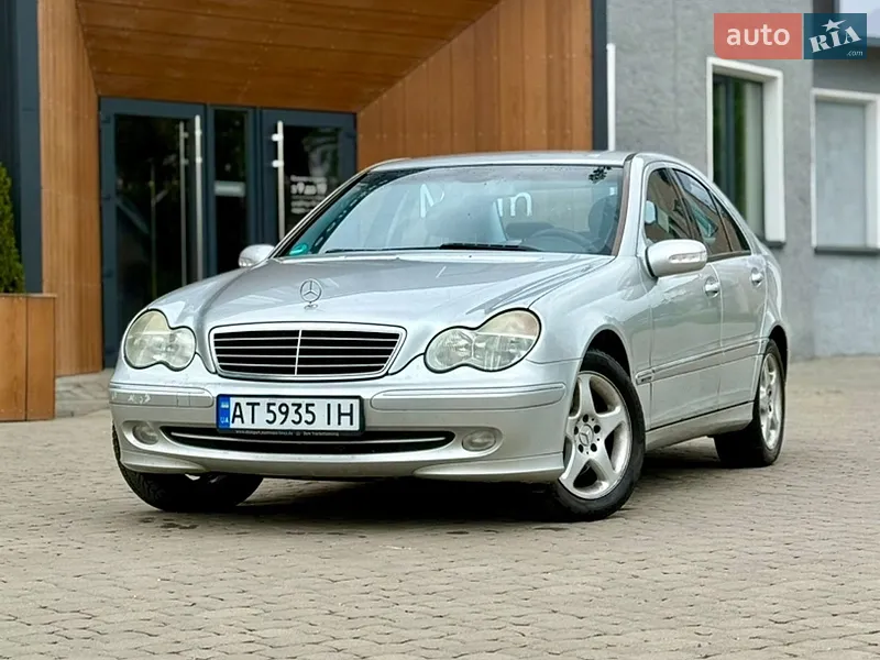 Mercedes-Benz C-Class 2003 VIN WDB2030461F492287 фото оголошення 3 з 50
