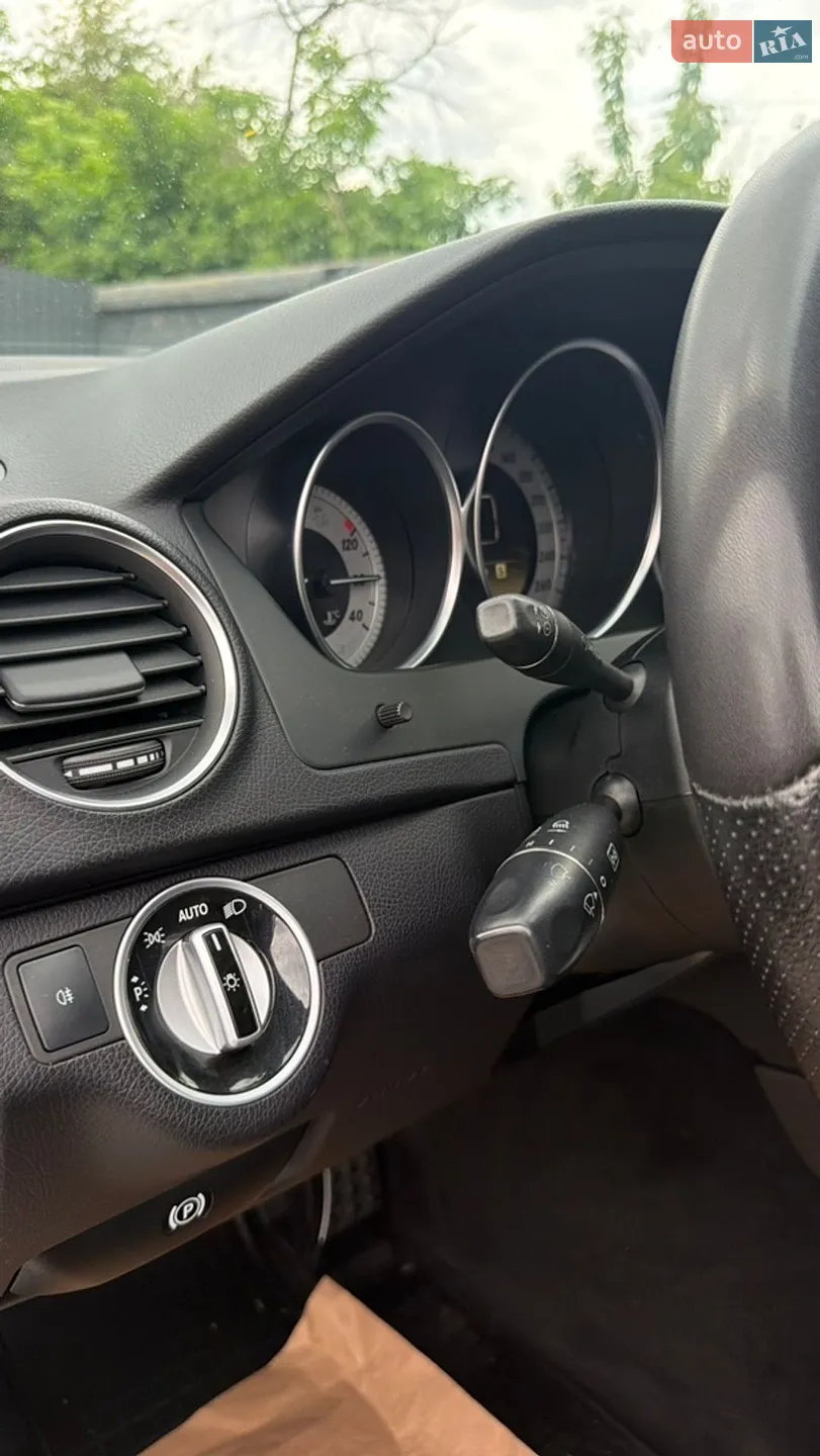 2011 Mercedes-Benz C-klasse - мініатюра 19