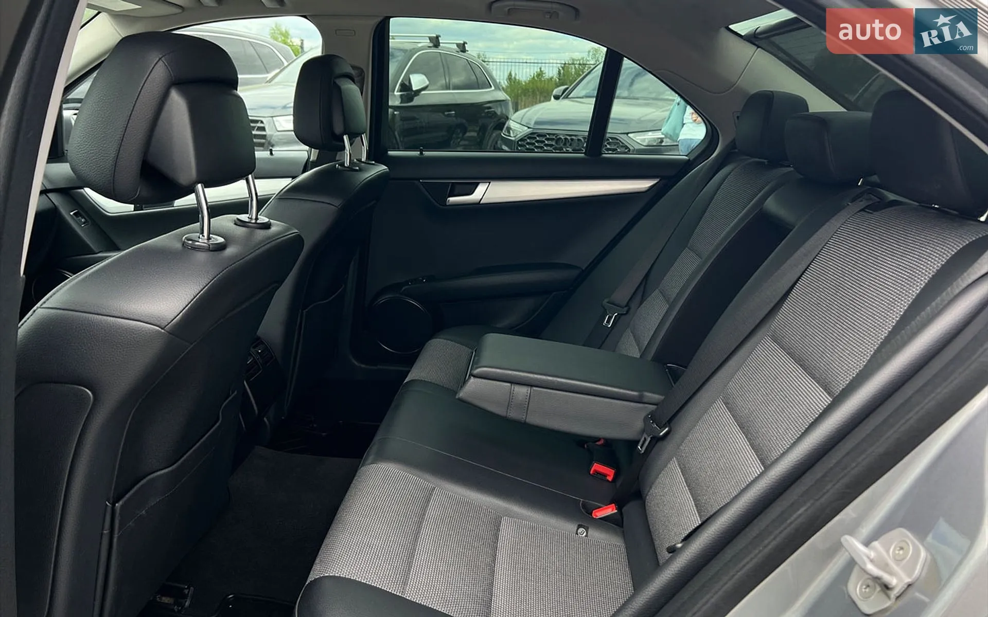 2012 Mercedes-Benz C-klasse - мініатюра 19