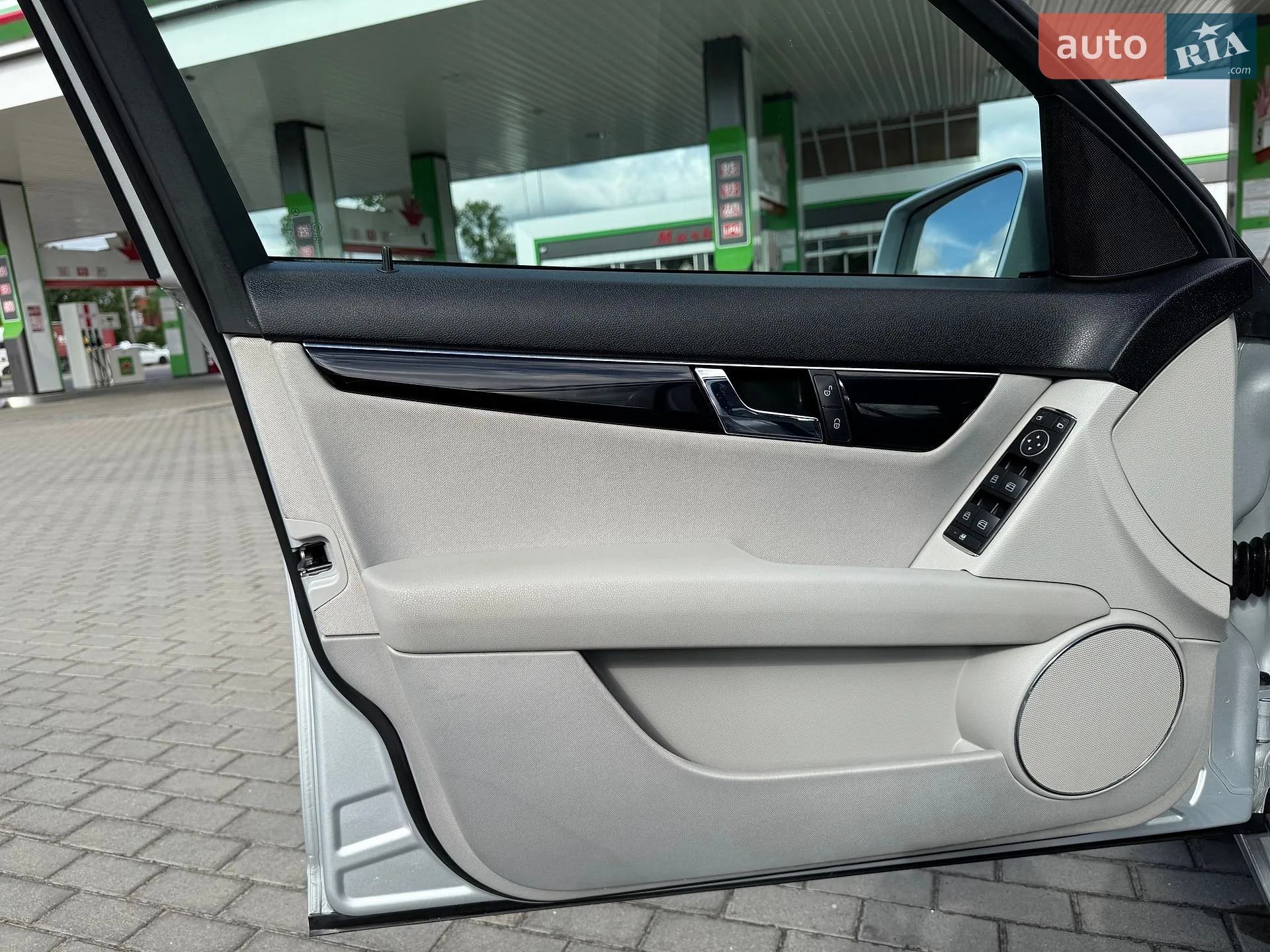 2010 Mercedes-Benz C-klasse - мініатюра 26