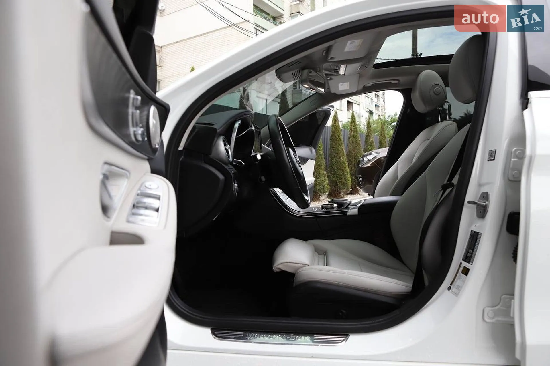 2016 Mercedes-Benz C-klasse - мініатюра 32