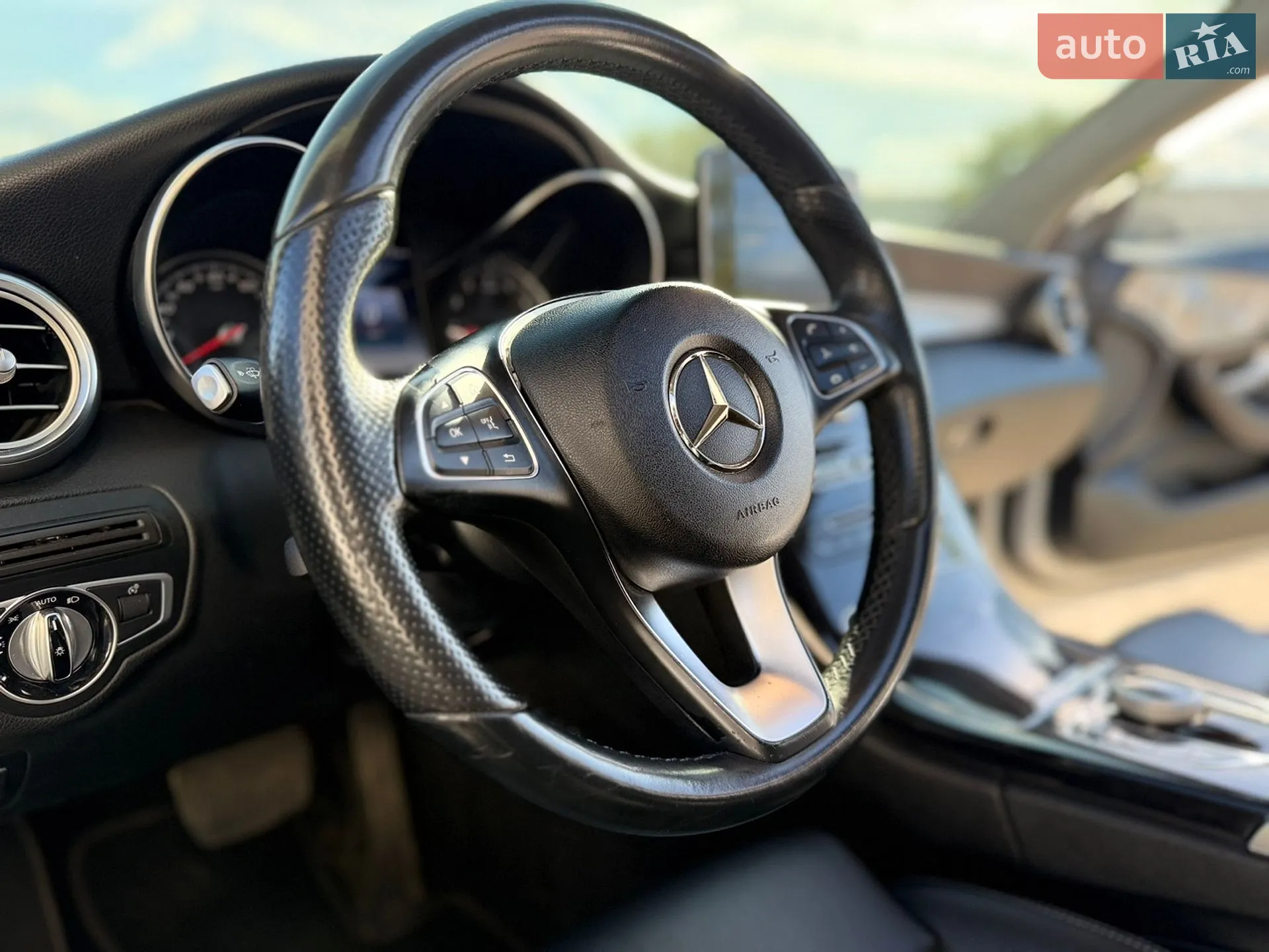 2016 Mercedes-Benz C-klasse - мініатюра 33