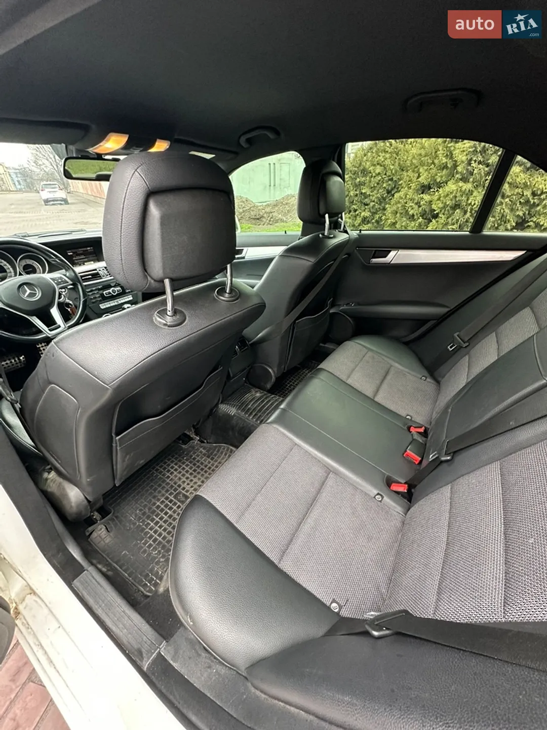 Mercedes-Benz C-Class 2013 VIN WDD2040841A921279 фото оголошення 17 з 35