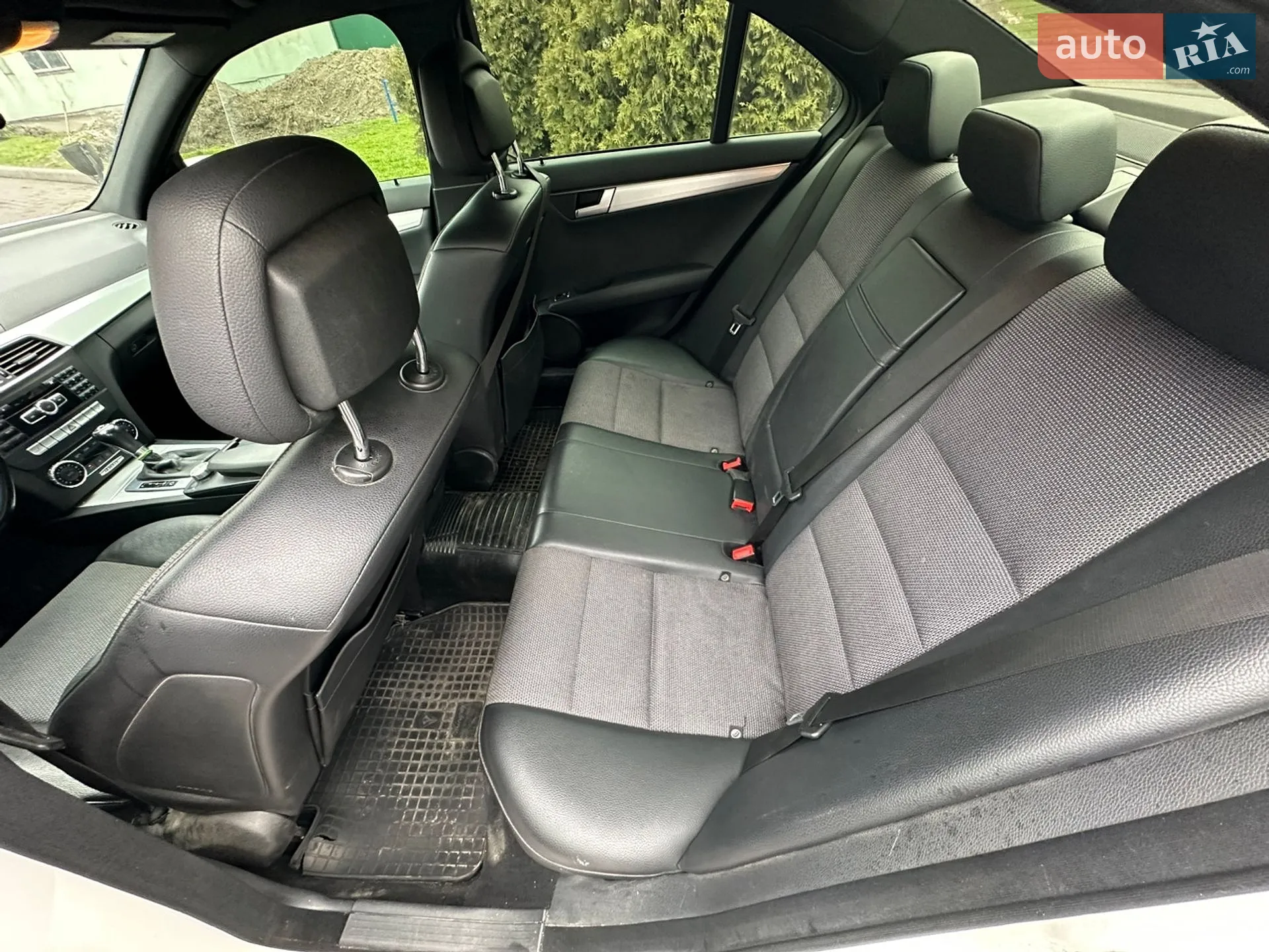 Mercedes-Benz C-Class 2013 VIN WDD2040841A921279 фото оголошення 18 з 35