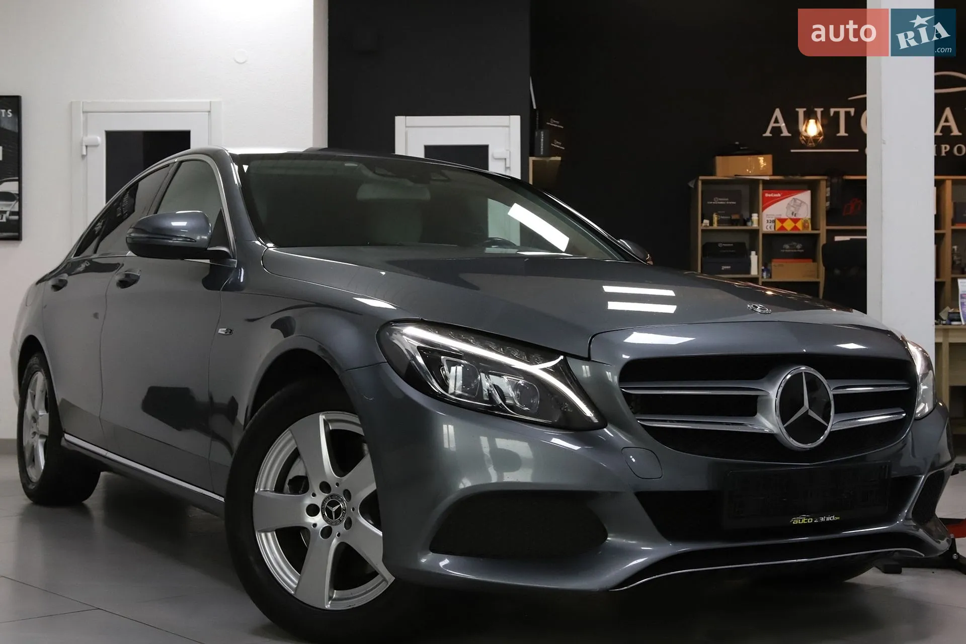 2017 Mercedes-Benz C-klasse - мініатюра 12