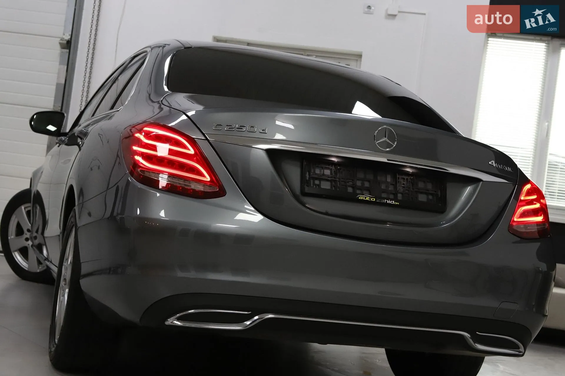 2017 Mercedes-Benz C-klasse - мініатюра 23