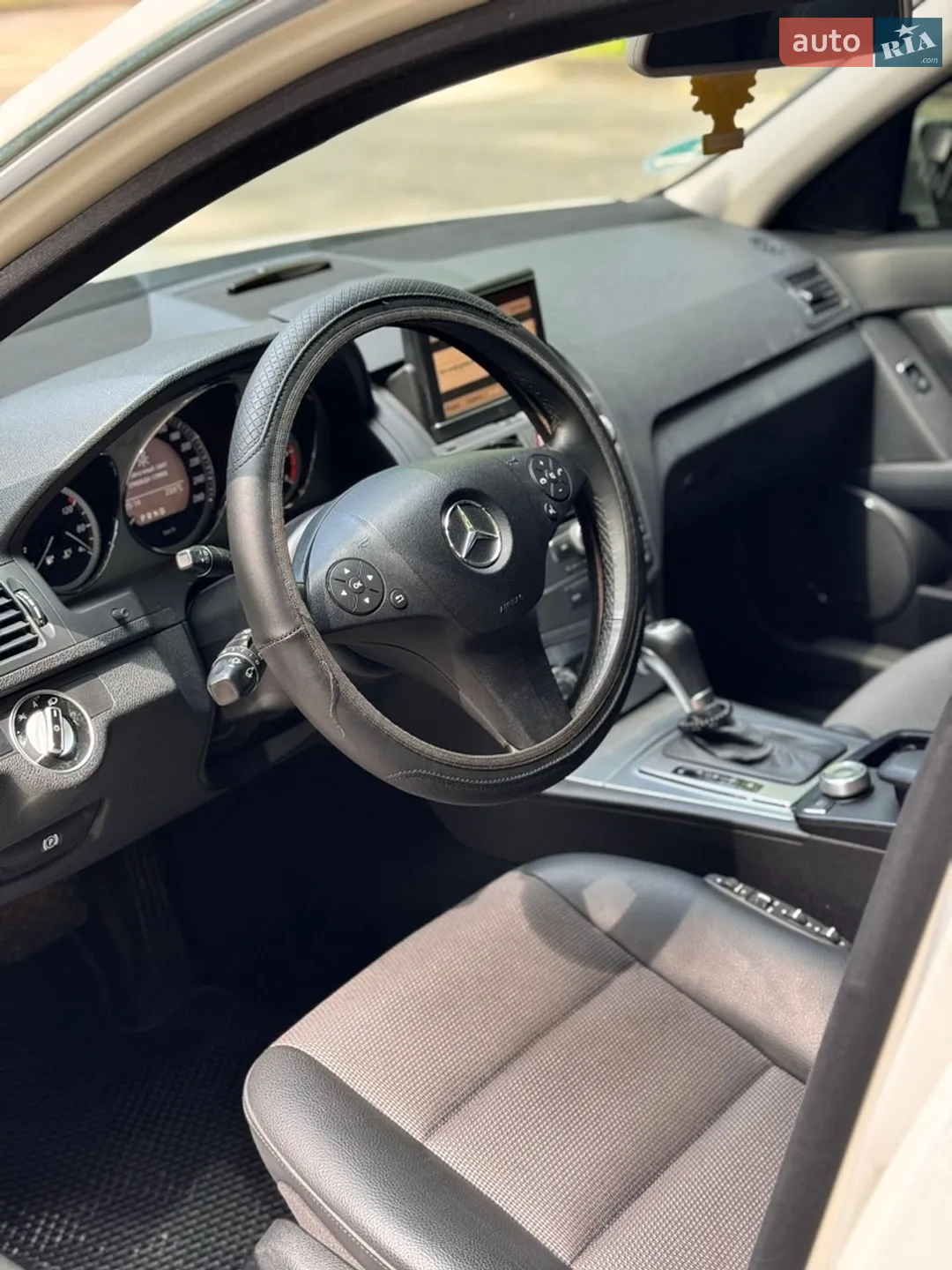 2010 Mercedes-Benz C-klasse - мініатюра 13