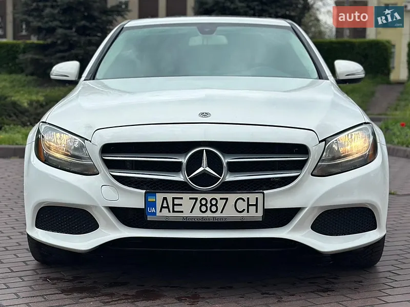 Mercedes-Benz C-Class 2018 VIN 55SWF4JB3JU267893 фото оголошення 4 з 85