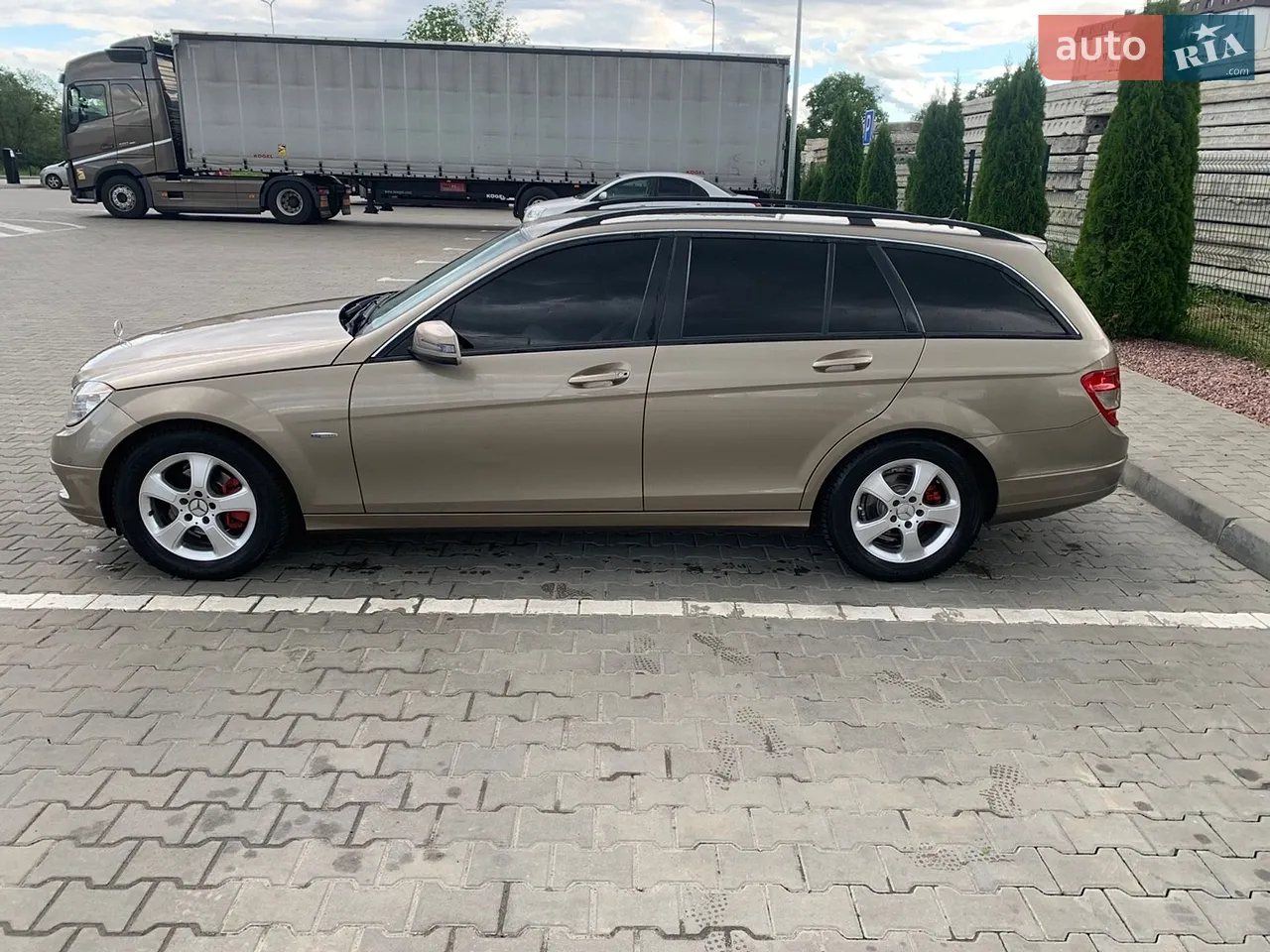2010 Mercedes-Benz C-klasse - мініатюра 18