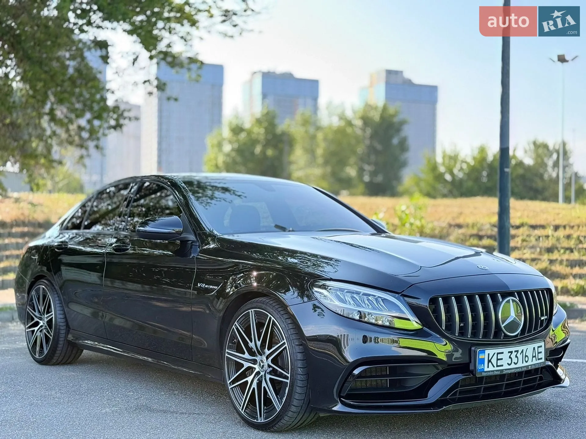2019 Mercedes-Benz C-klasse - фото 1