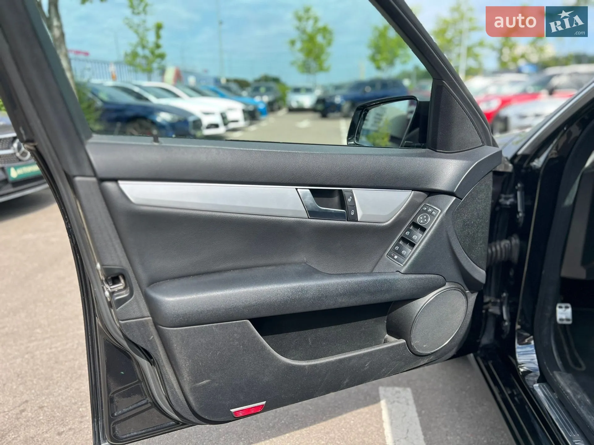 Mercedes-Benz C Class 2012 VIN WDD2042021F932950 фото оголошення 18 з 49