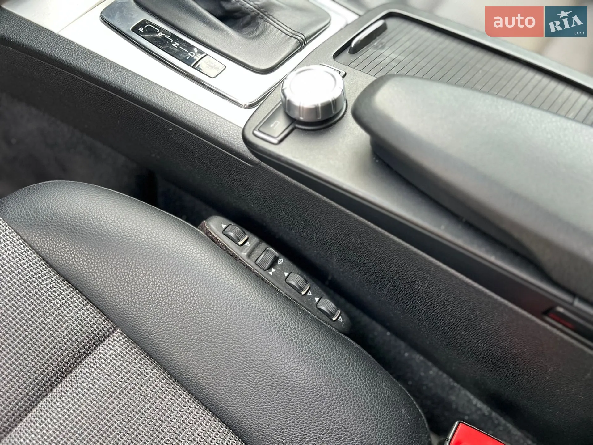Mercedes-Benz C Class 2012 VIN WDD2042021F932950 фото оголошення 22 з 49