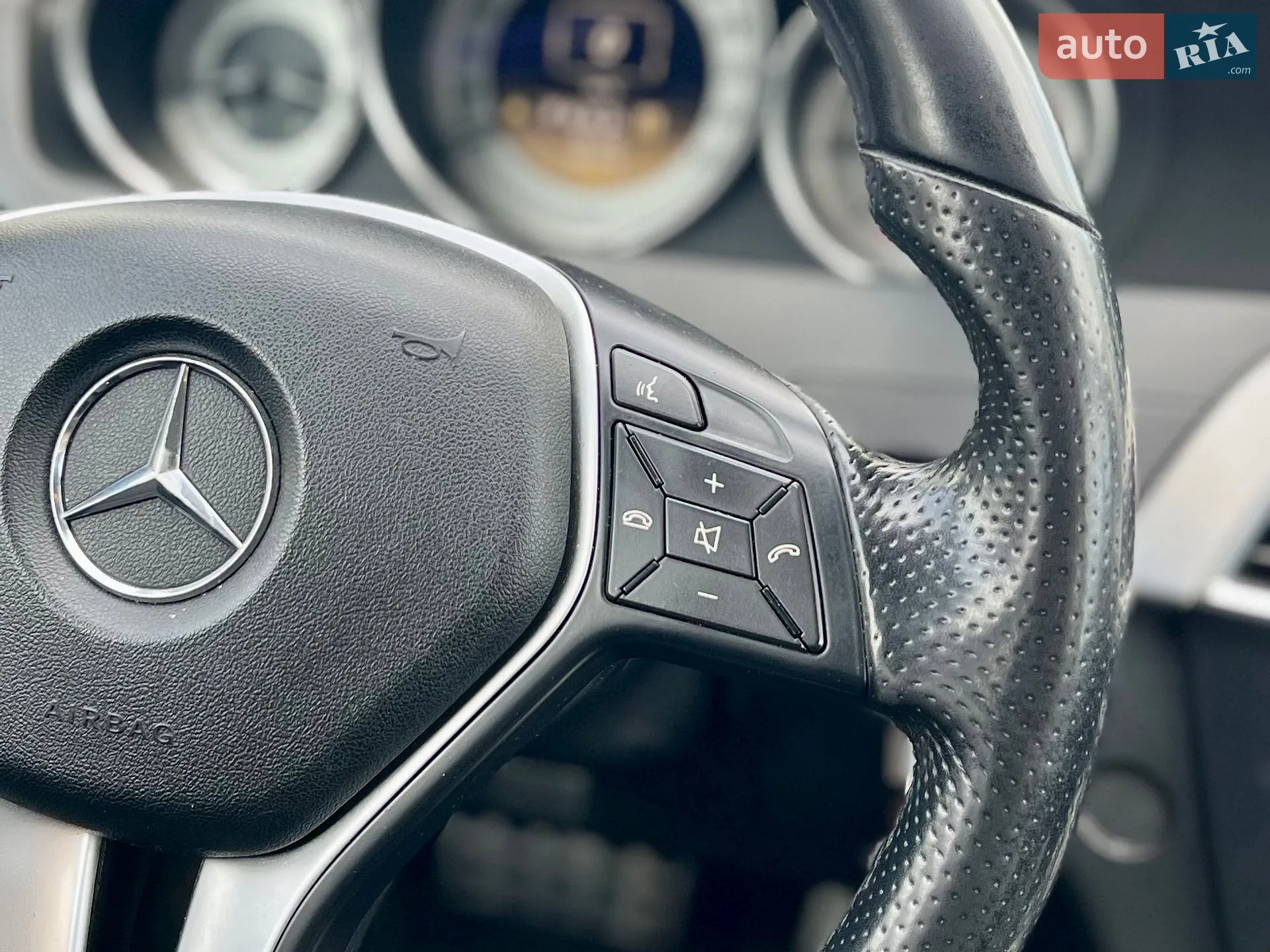 Mercedes-Benz C Class 2012 VIN WDD2042021F932950 фото оголошення 28 з 49