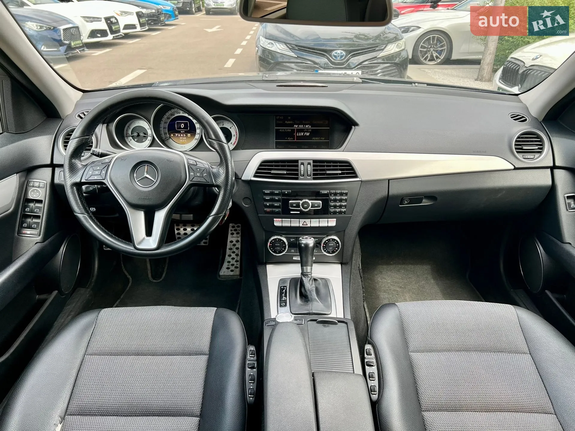 Mercedes-Benz C Class 2012 VIN WDD2042021F932950 фото оголошення 42 з 49