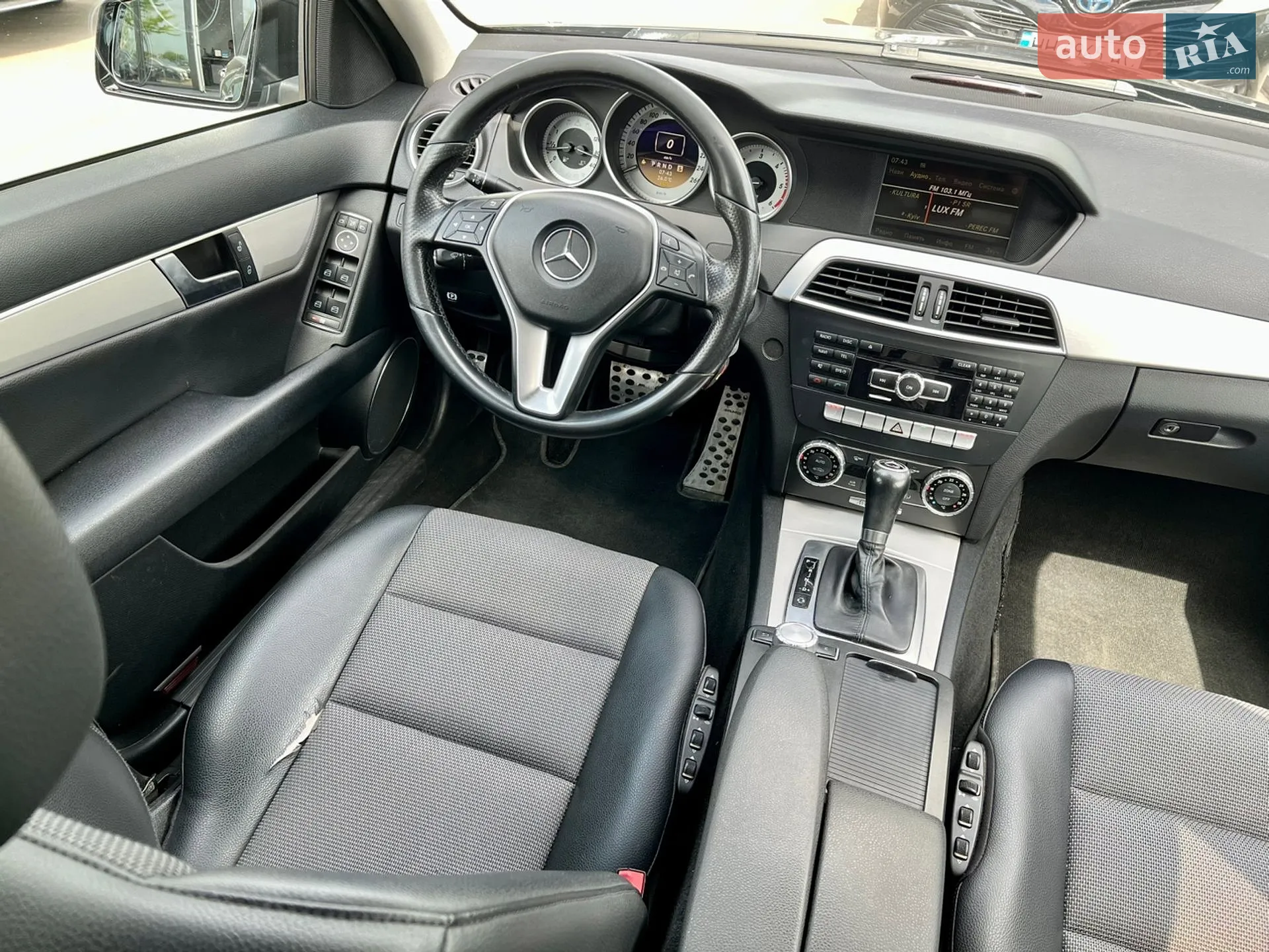 Mercedes-Benz C Class 2012 VIN WDD2042021F932950 фото оголошення 43 з 49