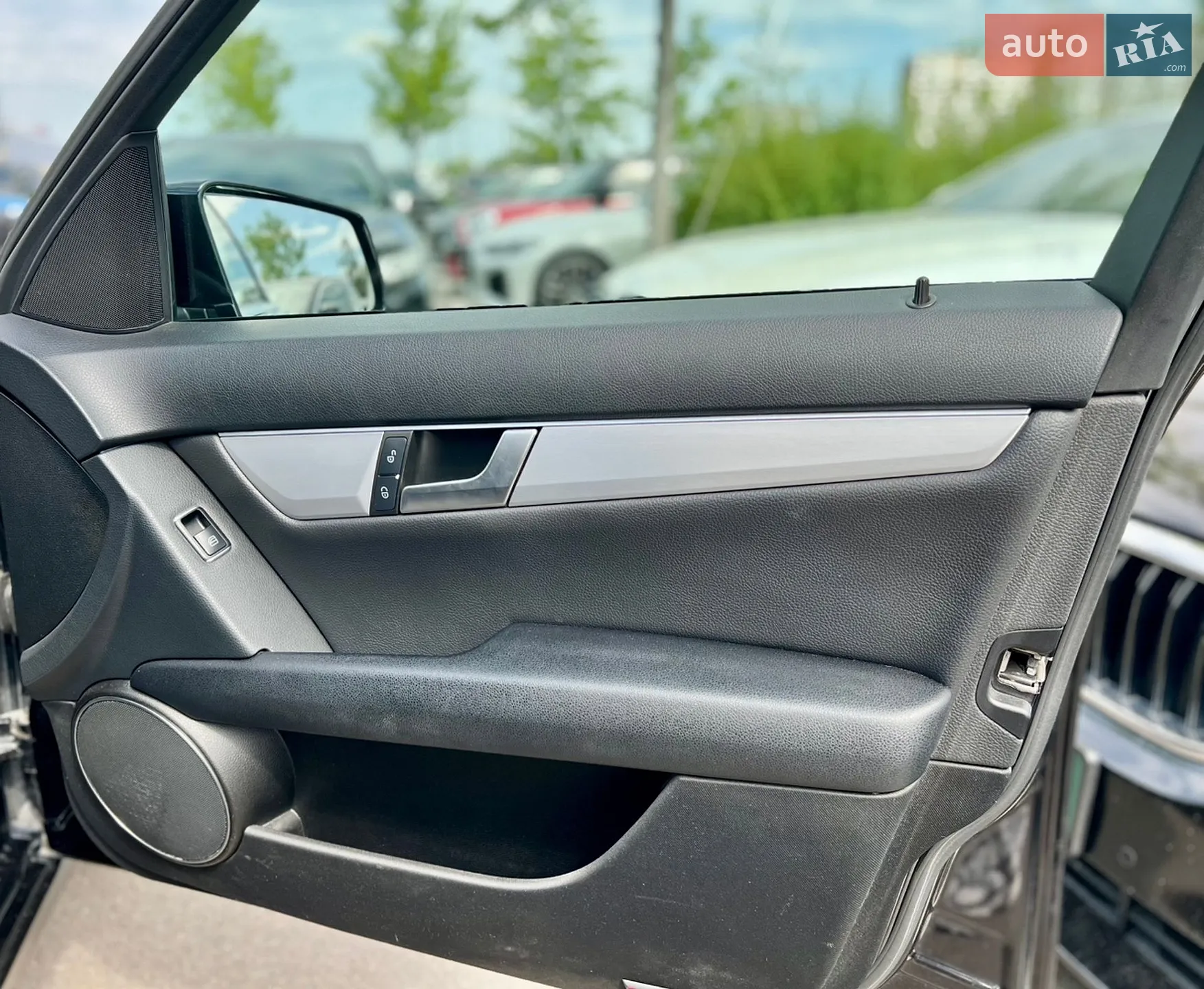 Mercedes-Benz C Class 2012 VIN WDD2042021F932950 фото оголошення 45 з 49