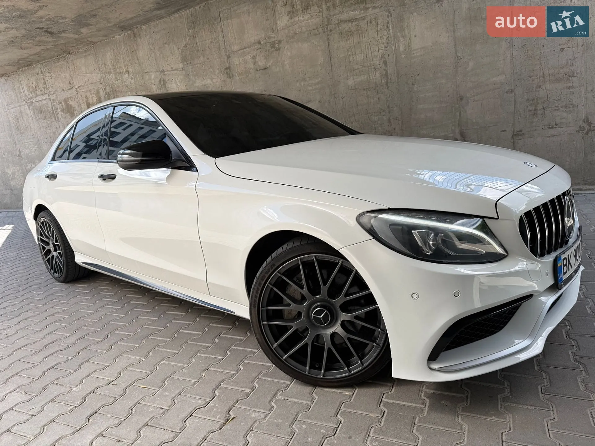 Mercedes-Benz C Class 2015 VIN WDDWF0KB0GF257325 фото оголошення 6 з 37