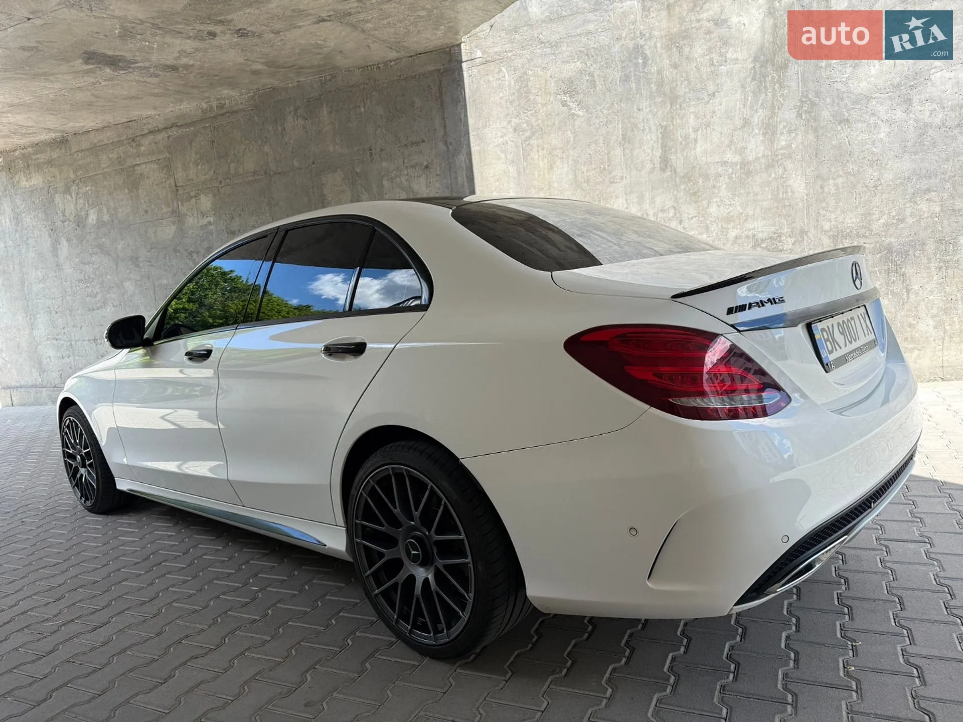 Mercedes-Benz C Class 2015 VIN WDDWF0KB0GF257325 фото оголошення 13 з 37