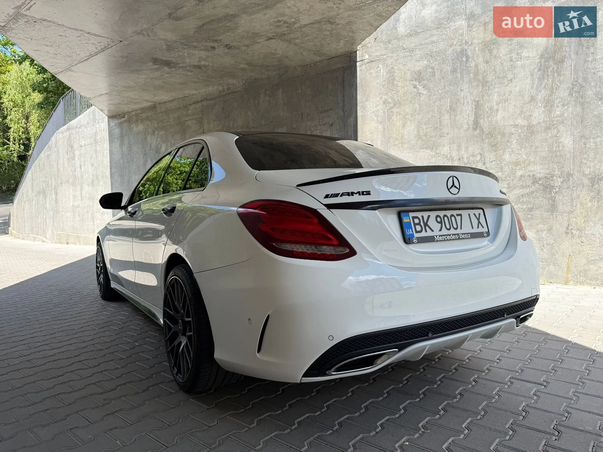 Mercedes-Benz C Class 2015 VIN WDDWF0KB0GF257325 фото оголошення 16 з 37
