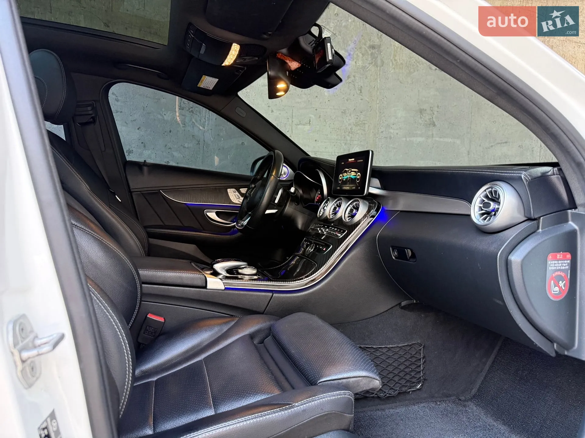 Mercedes-Benz C Class 2015 VIN WDDWF0KB0GF257325 фото оголошення 27 з 37