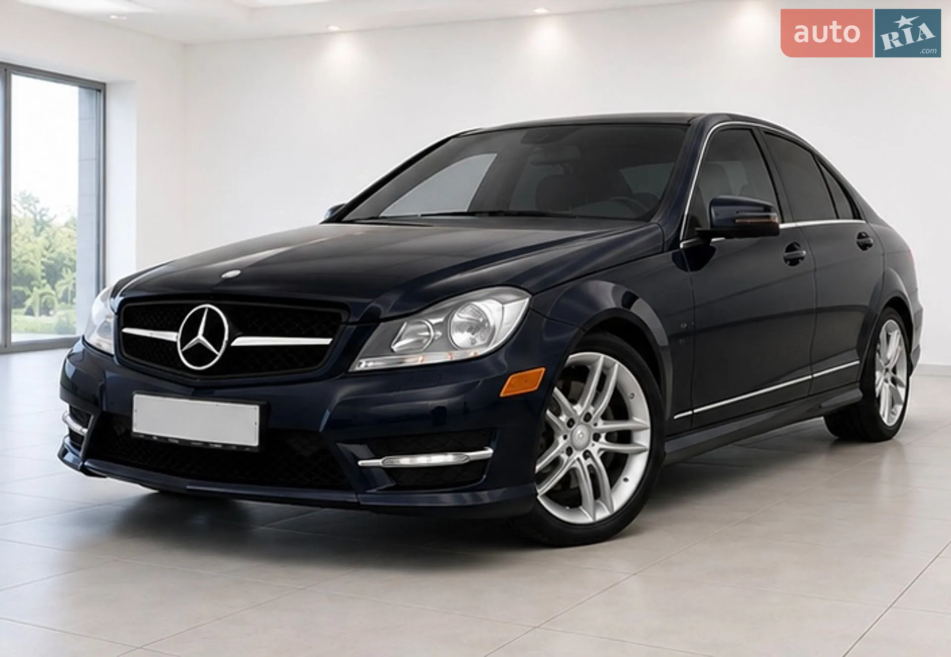 Mercedes-Benz C-Class 2012 VIN WDDGF4HB3DA785663 фото оголошення 6 з 21
