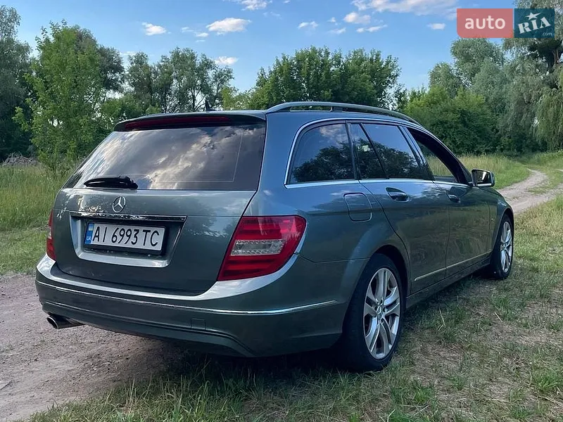 Mercedes-Benz C-Class 2011 VIN WDD2042021F687973 фото оголошення 4 з 49