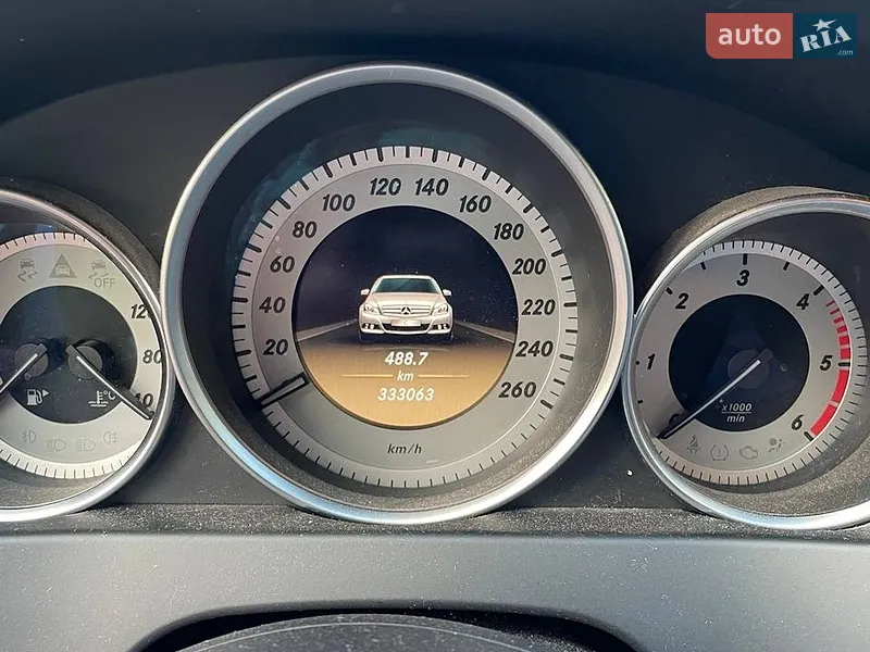 Mercedes-Benz C-Class 2011 VIN WDD2042021F687973 фото оголошення 12 з 49