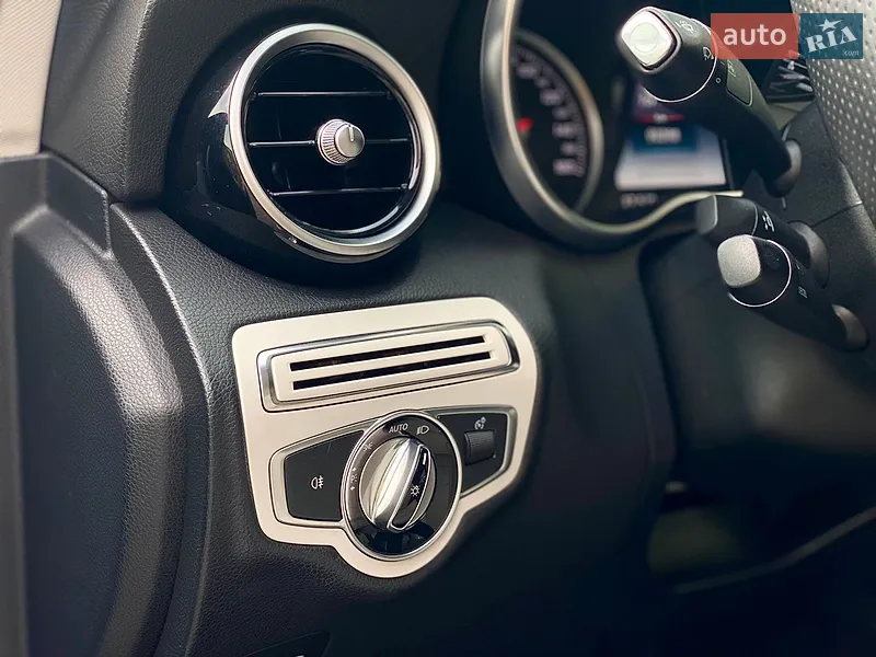 Mercedes-Benz C-Class 2015 VIN 55SWF4JBXFU074339 фото оголошення 15 з 71