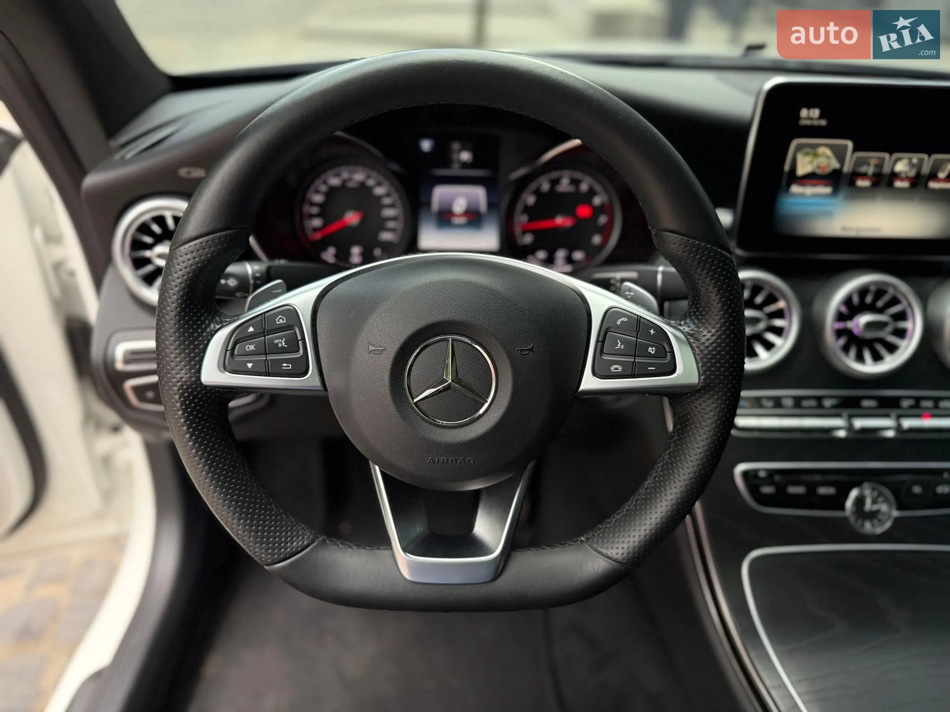 2016 Mercedes-Benz C-klasse - мініатюра 33