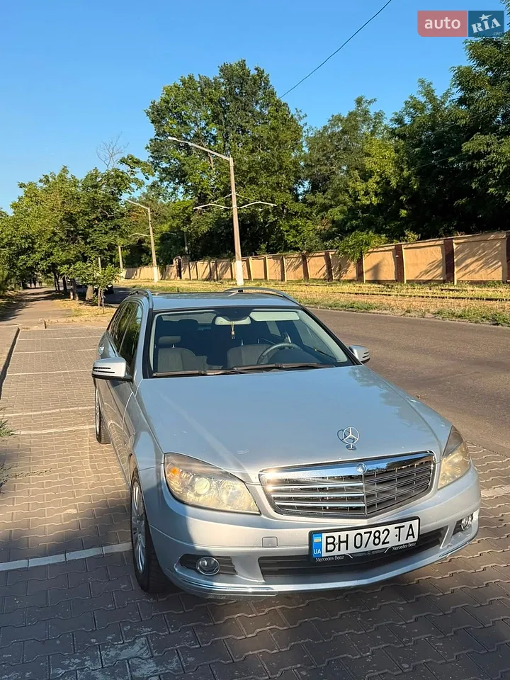 2010 Mercedes-Benz C-klasse - мініатюра 17