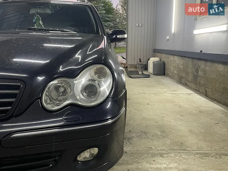 Mercedes-Benz C-Class 2007
