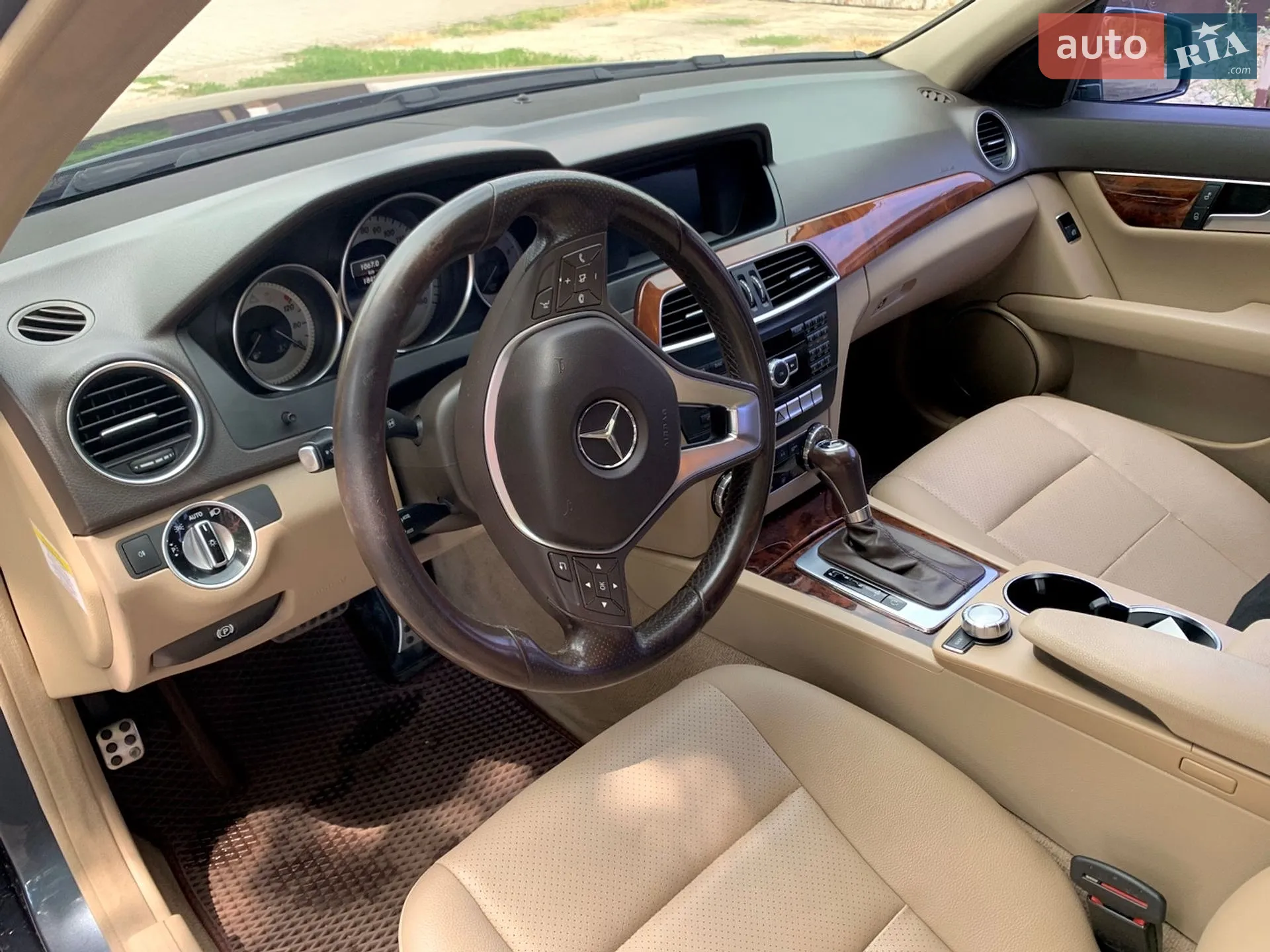 2013 Mercedes-Benz C-klasse - мініатюра 12