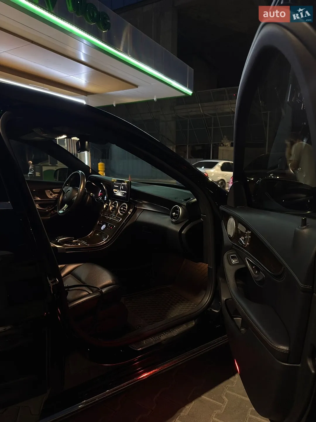2014 Mercedes-Benz C-klasse - мініатюра 12