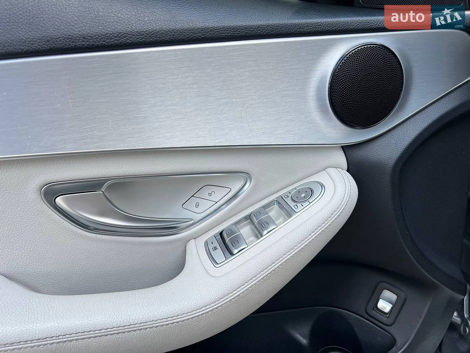 2016 Mercedes-Benz C-klasse - мініатюра 13