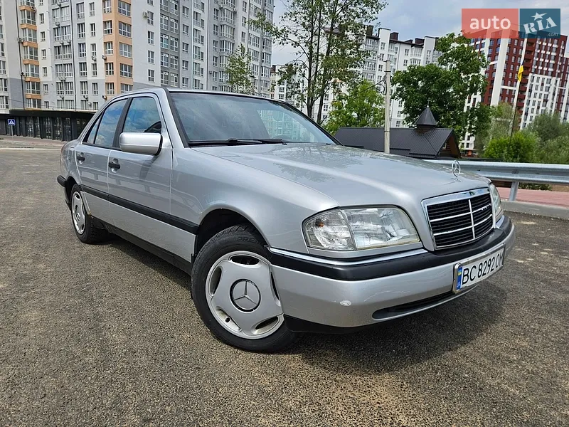 Mercedes-Benz C-Class 1995