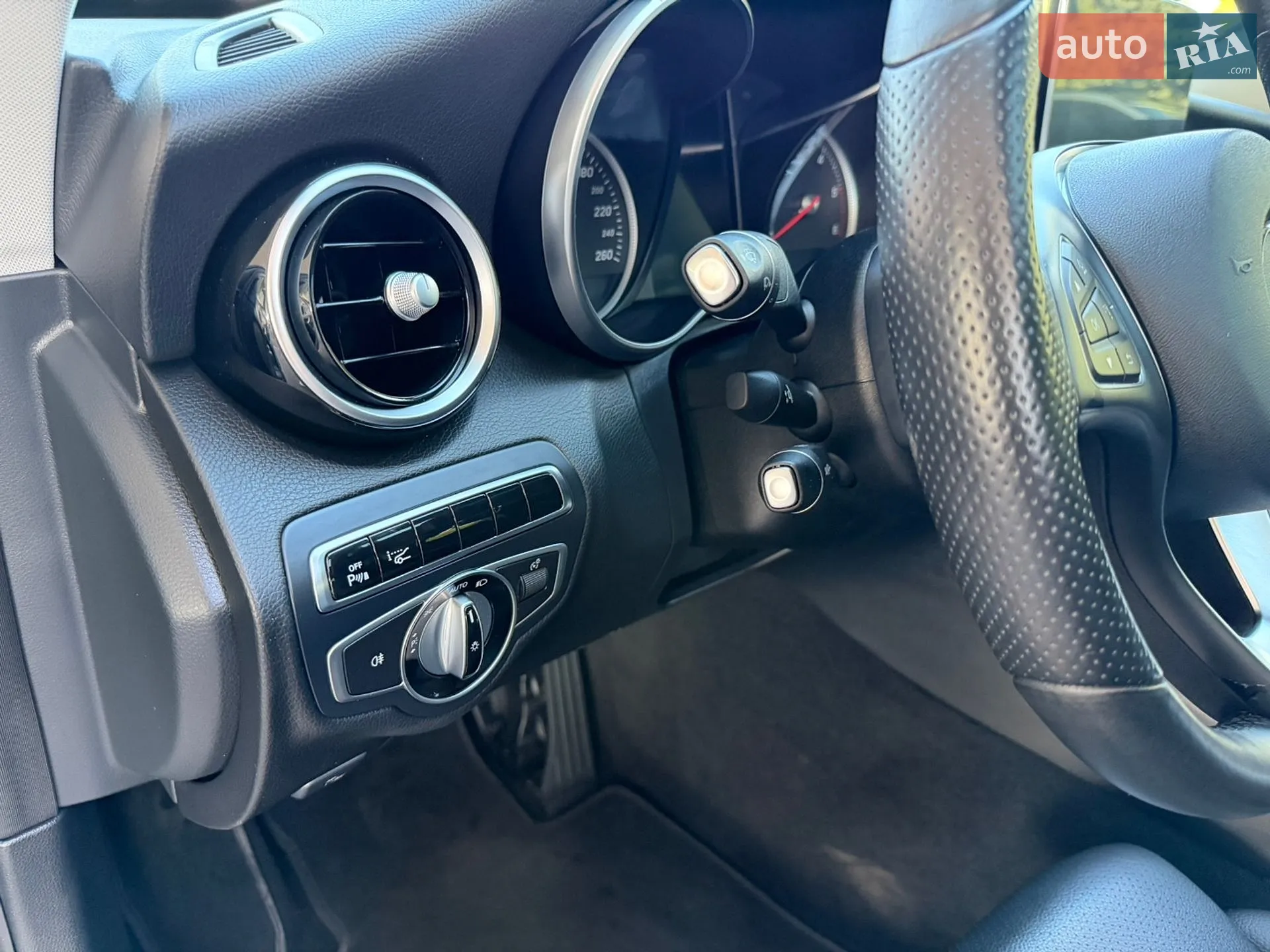 2016 Mercedes-Benz C-klasse - мініатюра 19